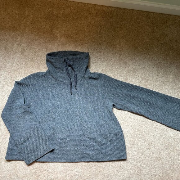 lululemon Cropped Sweatshirt - Picture 1 of 2